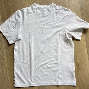 Nike White Short Sleeve Tee Classic Crew Neck